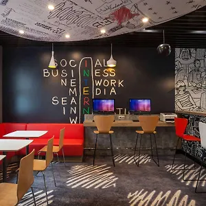 Ibis Railway Station Hotell